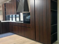 Cucina Glamour angolare in legno scuro con isola