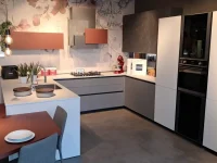 Cucina Stosa Metropolis ad angolo con penisola vista frontale