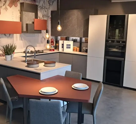 Dettaglio cucina Stosa Metropolis con finiture moderne materiche